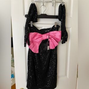 Sequin dress with gloves